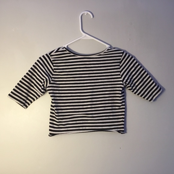 Crop top - Picture 2 of 2